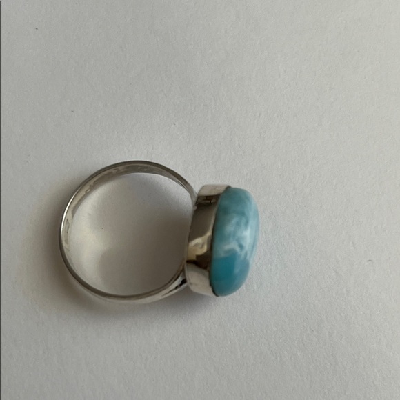 Elegant Silver and Larimar Stone Ring - Picture 4 of 7